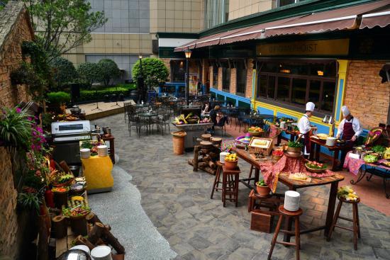 Mooney's Bar&Restaurant